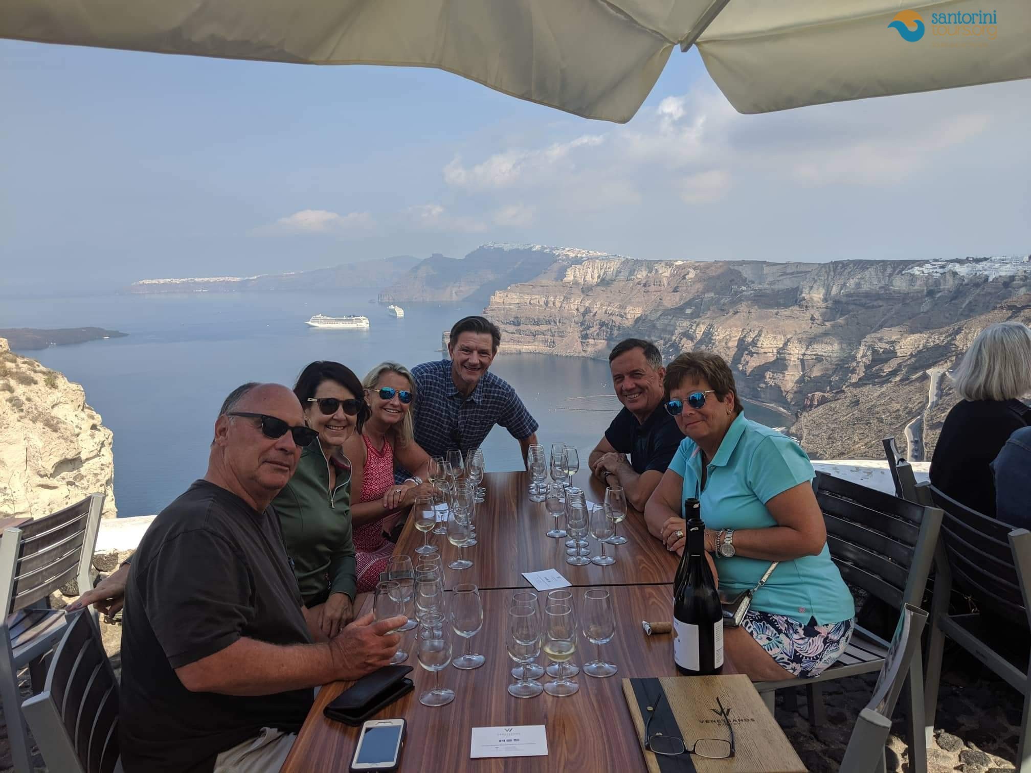 santorini guided tours